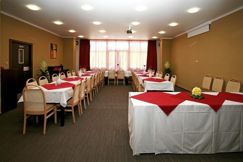 Sporthotel Patriot Litomerice Exterior photo
